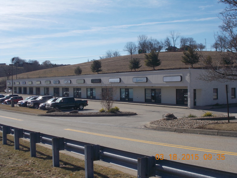 Primary Photo Of 1036-1062 Corporate Ln, Export Medical For Lease