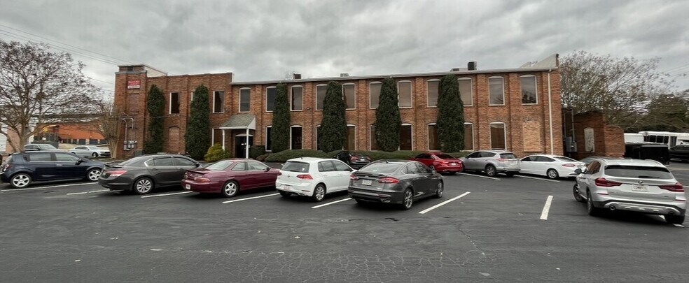 More Photos Of 315 W Solomon St, Griffin Office For Sale