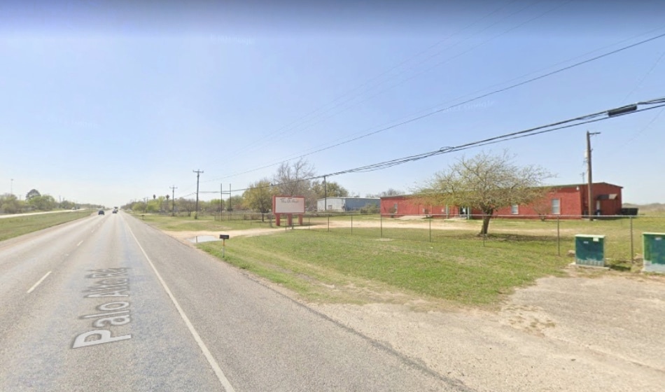 Primary Photo Of 22185 State Highway 16 S, Von Ormy Convenience Store For Sale