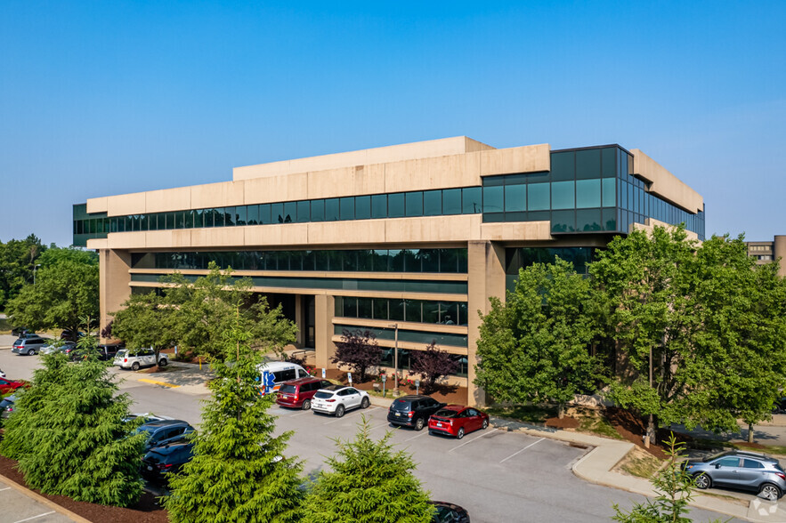 Primary Photo Of 300 Oxford Dr, Monroeville Office For Lease