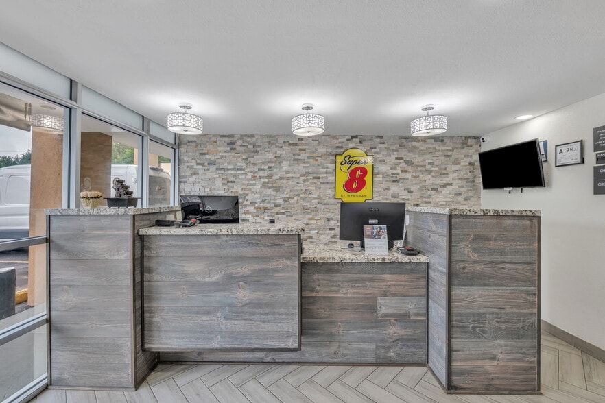 More Photos Of 2402 S Sterling St, Morganton Hotel For Sale
