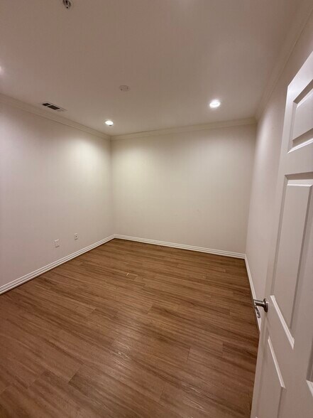 More Photos Of 8668 John Hickman Pkwy, Frisco Medical For Lease