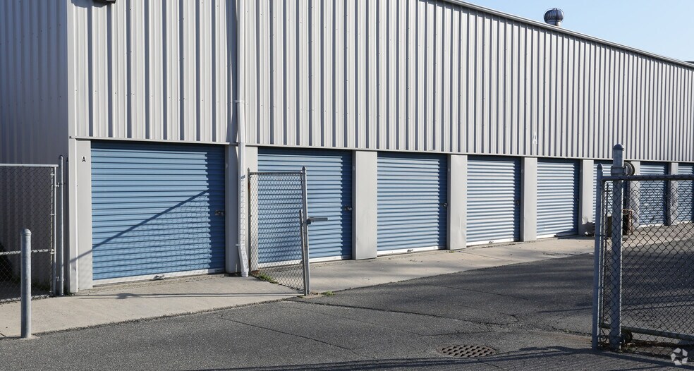 More Photos Of 491 Broadway, Amityville Self Storage For Sale