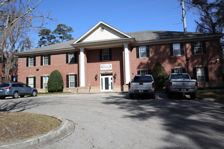 More Photos Of 1974 Commonwealth Ln, Tallahassee Office Residential For Sale