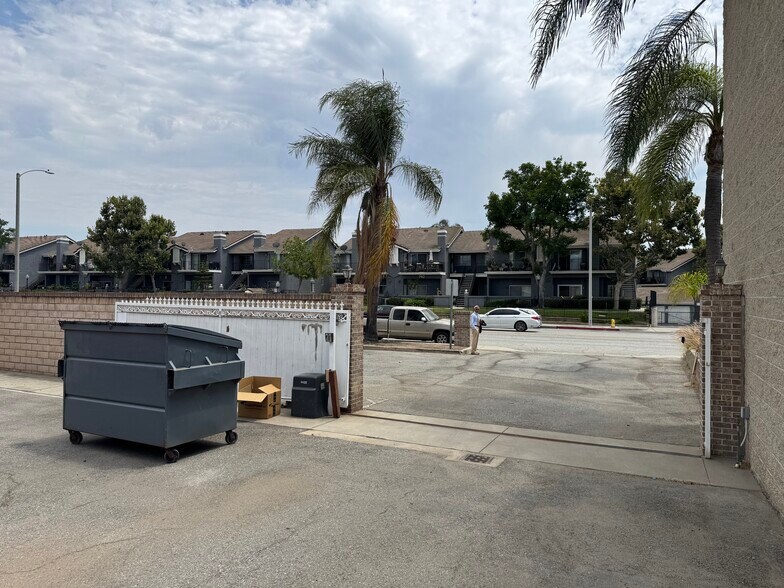 More Photos Of 757 E San Bernardino Rd, Covina Land For Lease