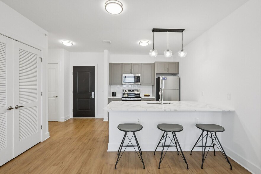 More Photos Of 110 Bergen Tpke, Little Ferry Apartments For Lease