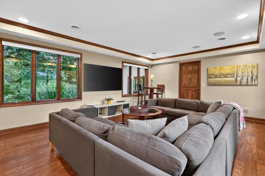 More Photos Of 19080 N Fork River Rd, Abingdon Specialty For Sale