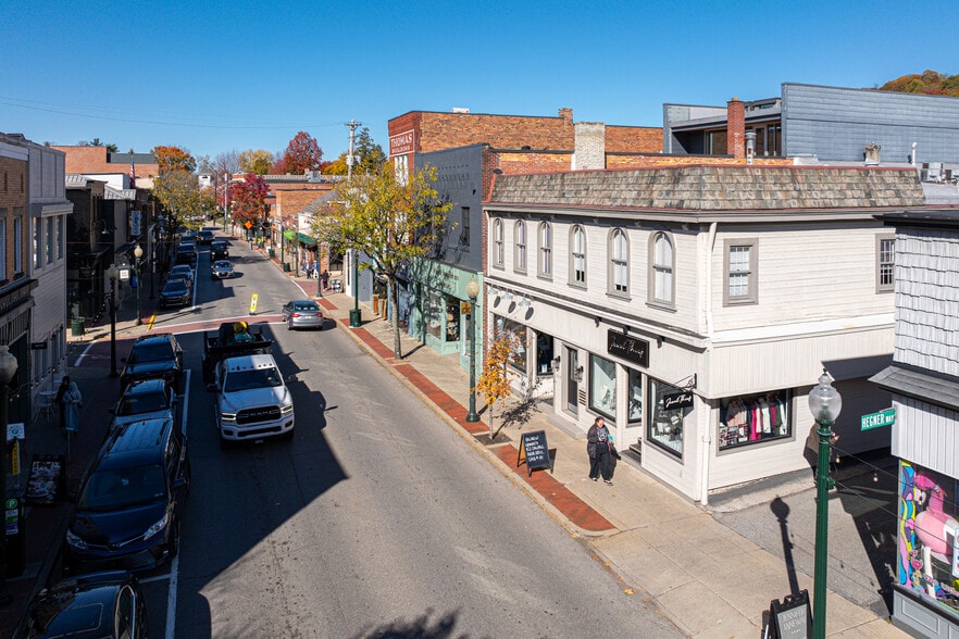 More Photos Of 439-441 Beaver St, Sewickley Storefront Retail Office For Sale