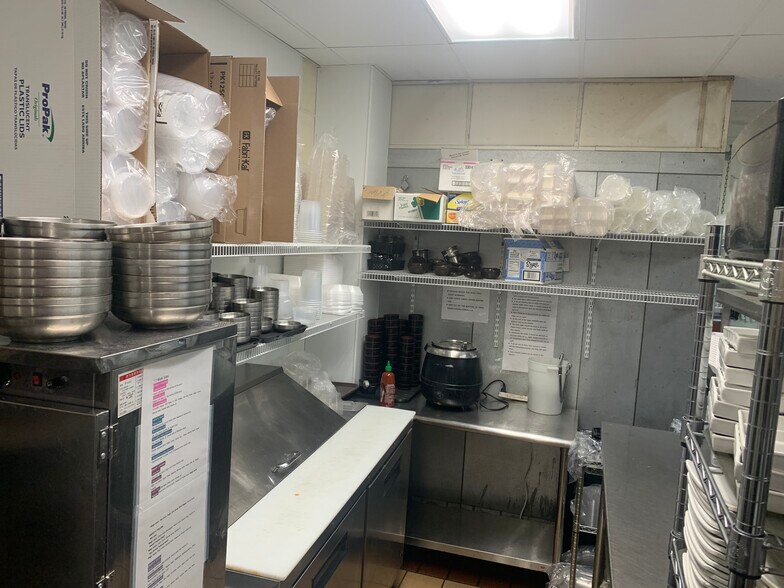 More Photos Of 165 E Boardwalk Dr, Fort Collins Restaurant For Sale