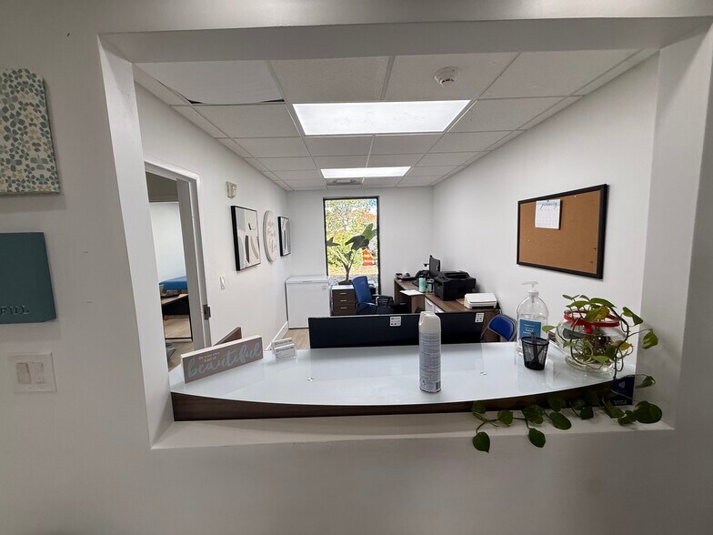 More Photos Of 1071-1075 NE 125th St, North Miami Loft Creative Space For Lease