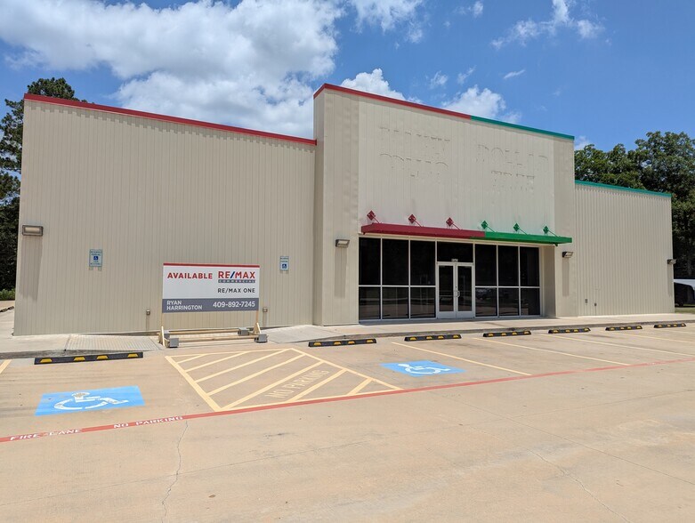 More Photos Of 9343 2nd St, Batson Freestanding For Lease