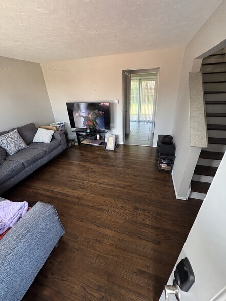 More Photos Of 2638 S 3rd Street Plz, Omaha Apartments For Sale