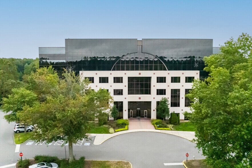 More Photos Of 7501 Boulder View Dr, North Chesterfield Unknown For Lease