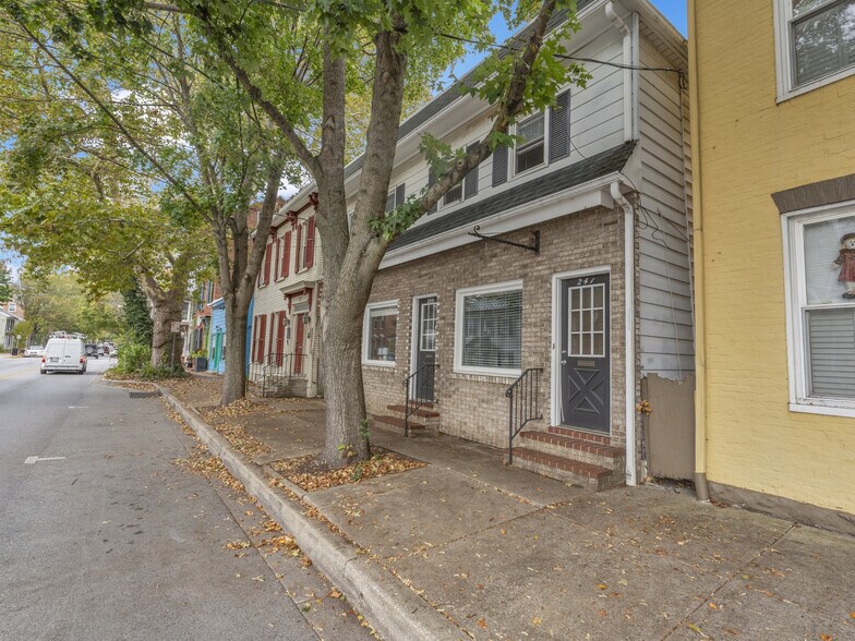 More Photos Of 239 E Main St, Westminster Office For Sale