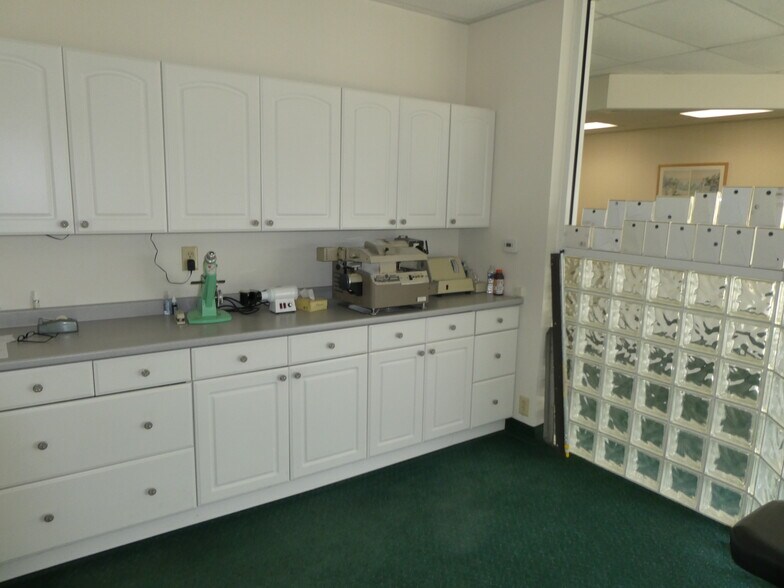 More Photos Of 310 S White Horse Pike, Somerdale Office For Lease