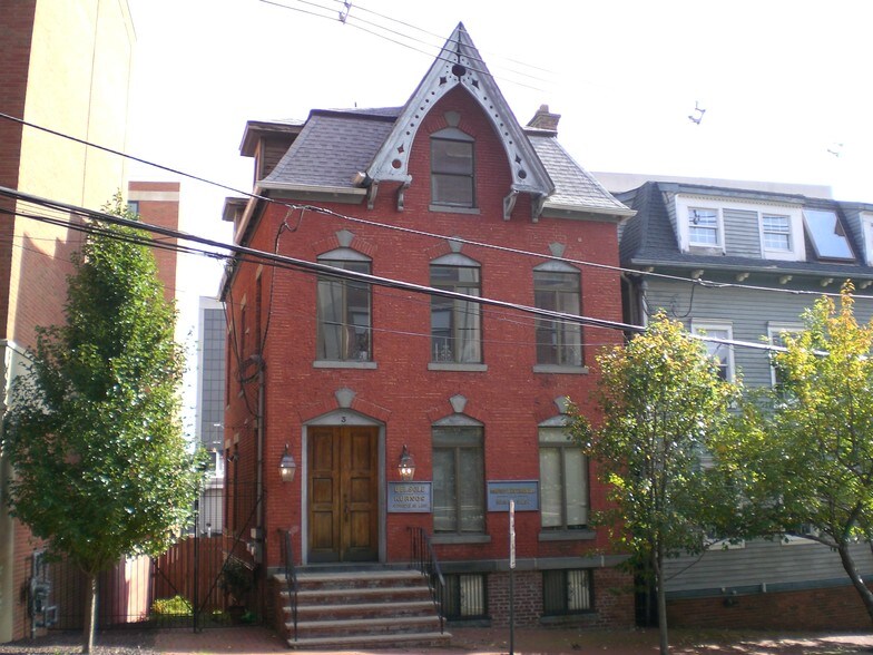 More Photos Of 3 Prospect St, Morristown Office For Lease
