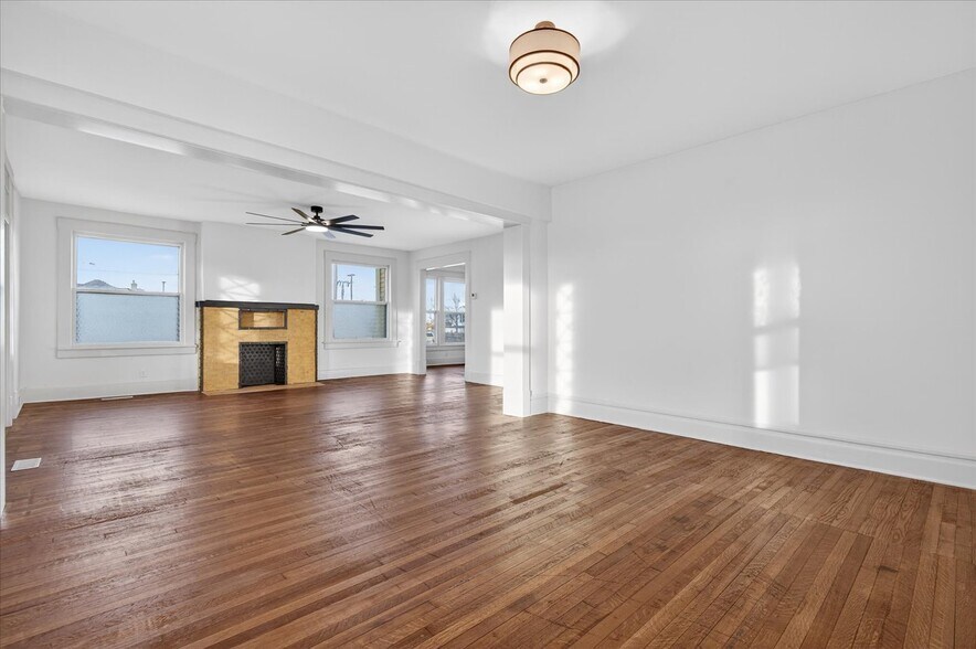 More Photos Of 822 S Johnstone Ave, Bartlesville Freestanding For Sale