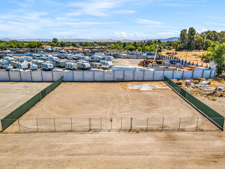 More Photos Of 6181 Brentwood Blvd, Brentwood Land For Lease