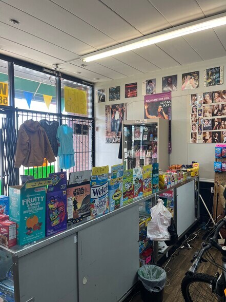 More Photos Of 20477 Van Dyke St, Detroit General Retail For Sale
