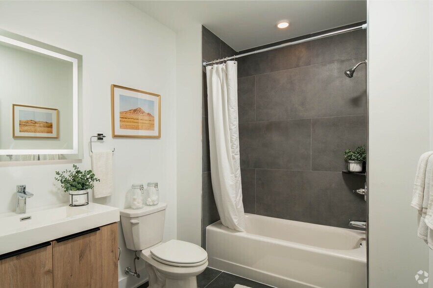 More Photos Of 2201 Washington Ave, Philadelphia Apartments For Lease