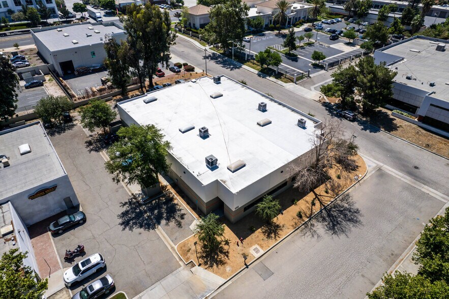 More Photos Of 665-675 Lincoln Ave, San Bernardino Warehouse For Sale