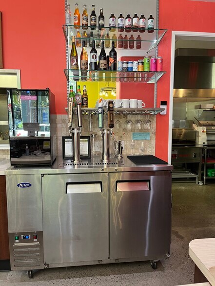 More Photos Of 425 NW 10th Ave, Portland Office For Lease