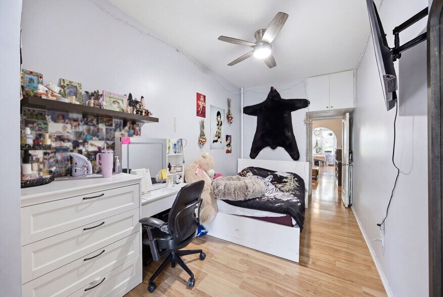 More Photos Of 317 Eckford St, Brooklyn Apartments For Sale