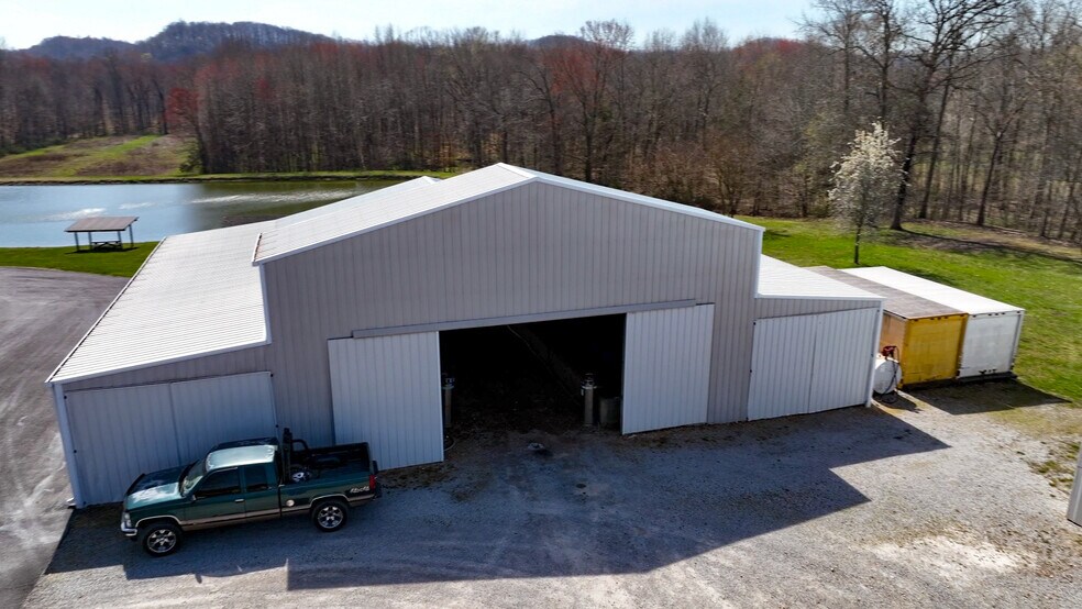 More Photos Of 8521 Liberty Rd, Campbellsville Land For Sale