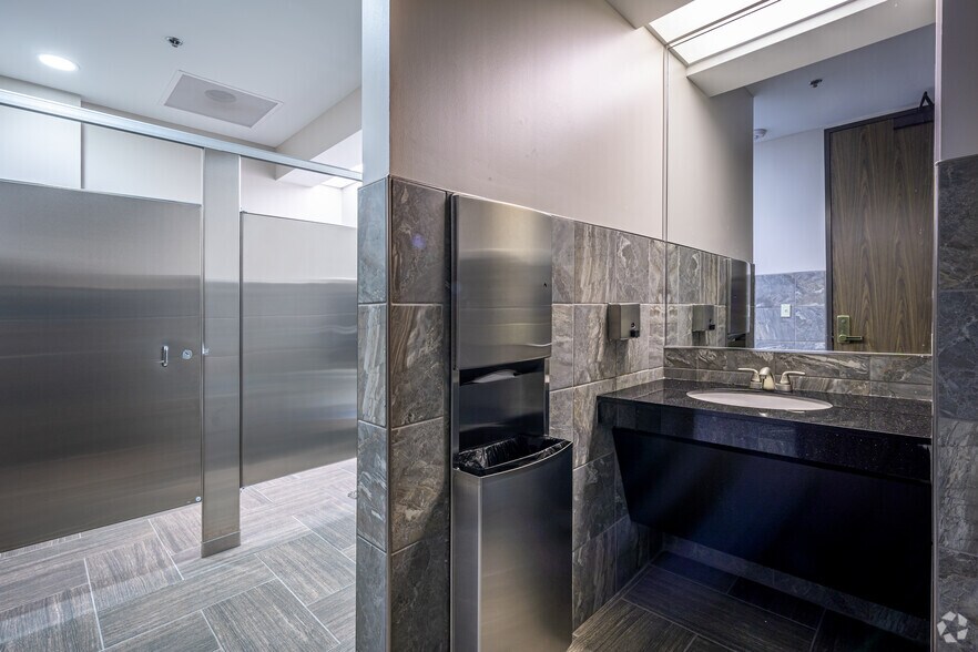 More Photos Of 6605 Cypresswood Dr, Spring Office For Lease