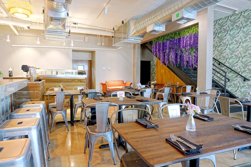 More Photos Of 2010 Wilton Dr, Wilton Manors Restaurant For Lease