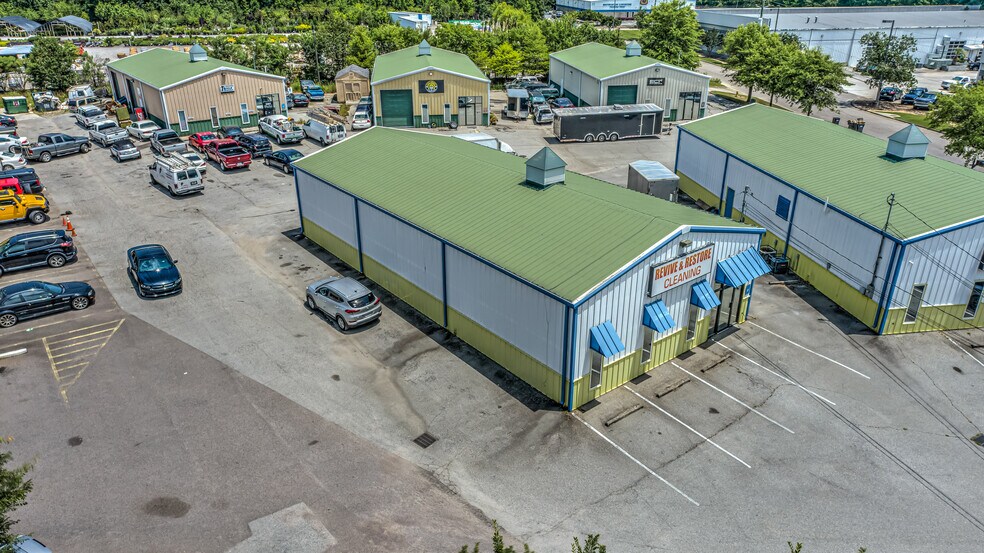 More Photos Of 3002 River Watch Ln, Augusta Flex For Sale