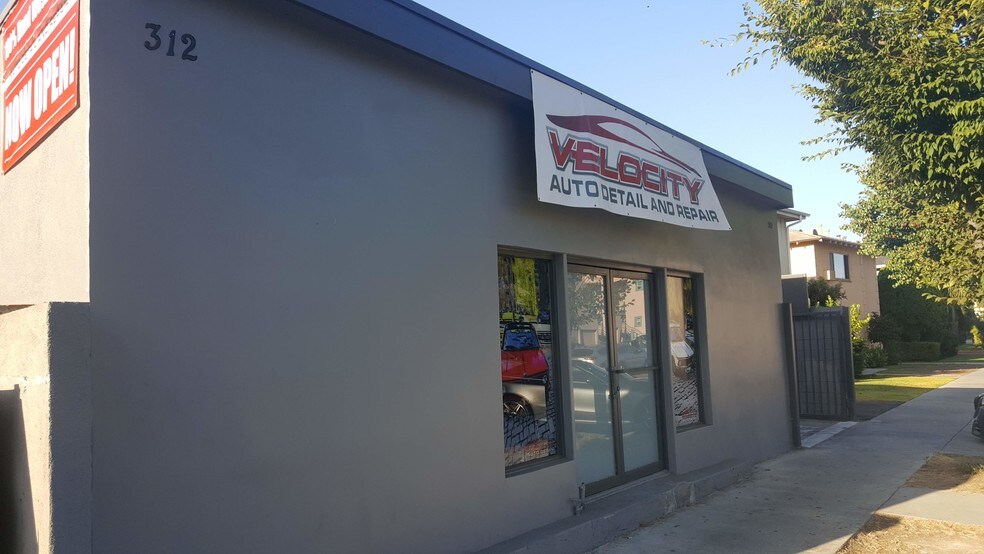 Primary Photo Of 312 E Maple St, Glendale Auto Repair For Sale