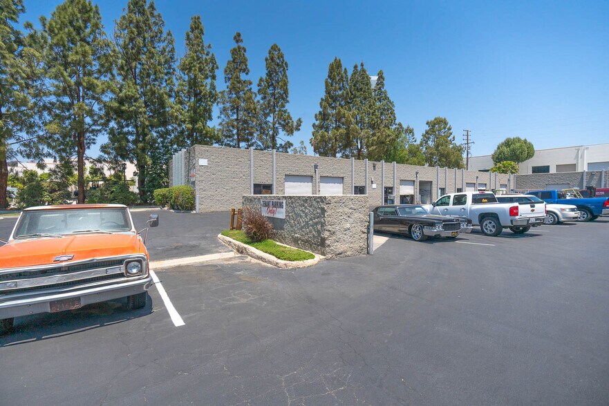 More Photos Of 2280 Shasta Way, Simi Valley Warehouse For Lease