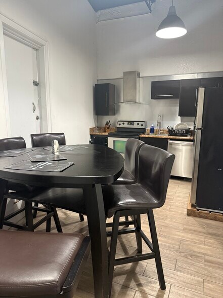 More Photos Of 3771 NW 51st St, Miami Warehouse For Sale