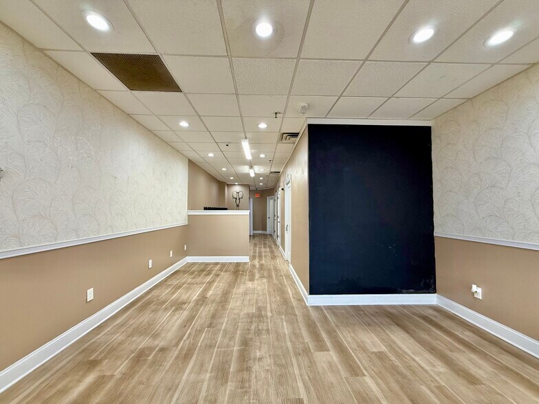 More Photos Of 2600-2626 Woodbridge Ave, Edison Unknown For Lease
