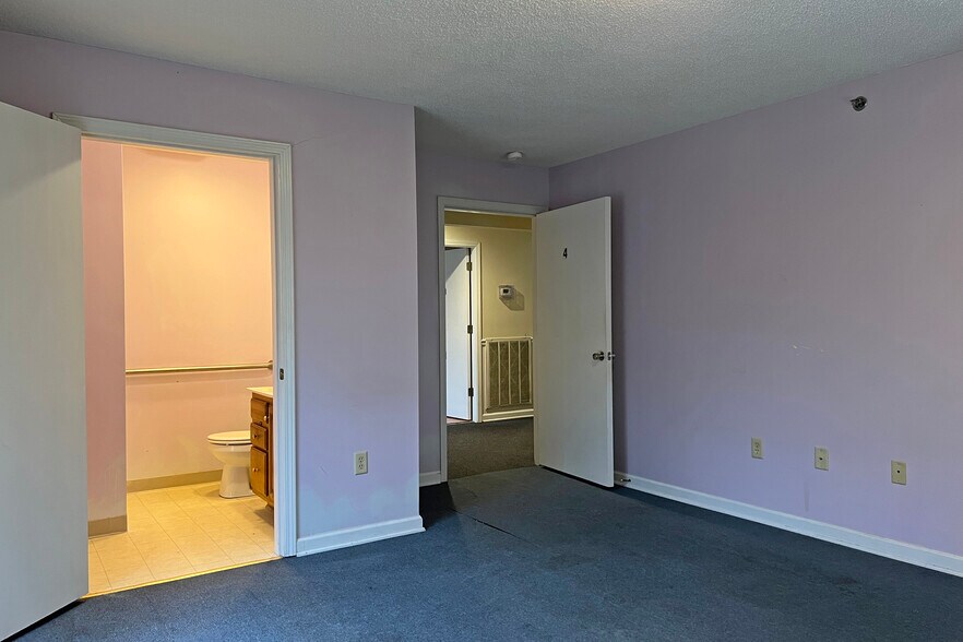 More Photos Of 1117 Brookhaven Rd, Franklin Assisted Living For Sale