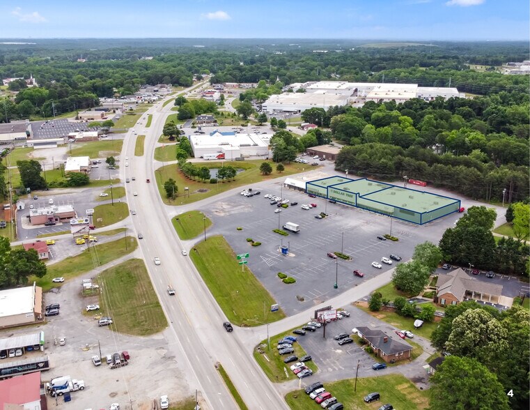 More Photos Of 200 Spartanburg Hwy, Lyman General Retail For Sale