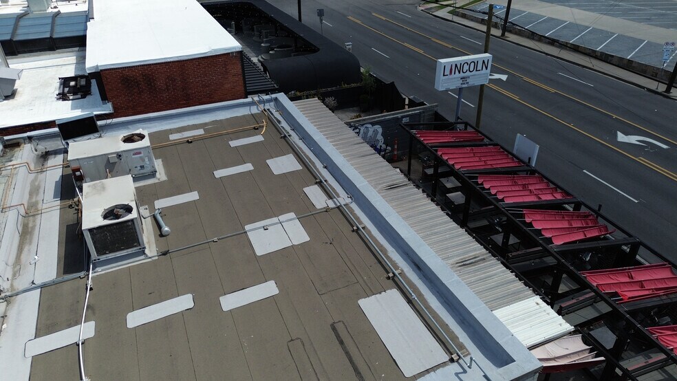 More Photos Of 5110 Washington Ave, Houston Storefront For Lease