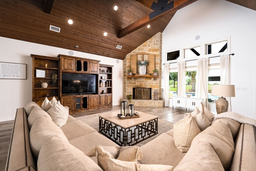 More Photos Of 1260 County Road 361, La Vernia Land For Sale