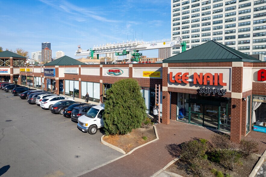 More Photos Of 4853-4883 N Broadway St, Chicago Unknown For Lease