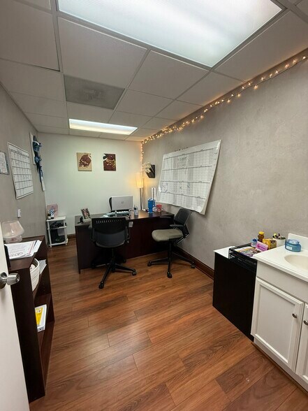 More Photos Of 2715 N Central Ave, Chicago Medical For Sale