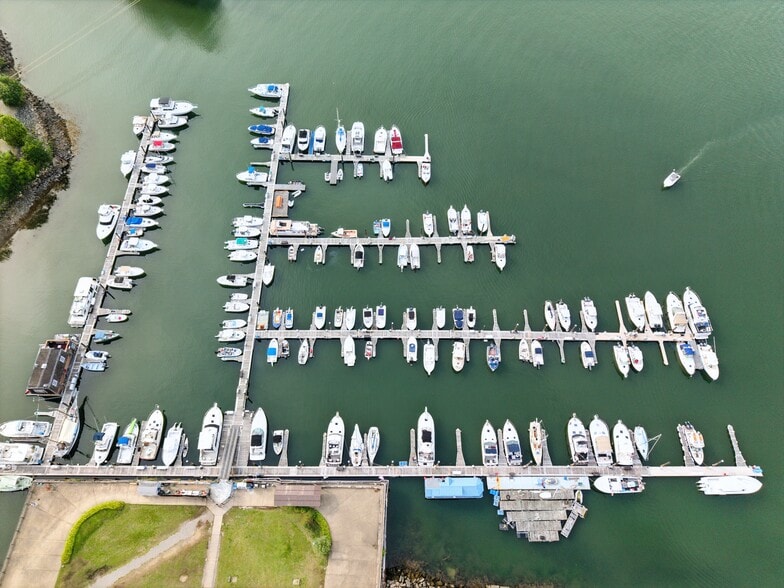 More Photos Of 1 Cove Way, Quincy Marina For Sale