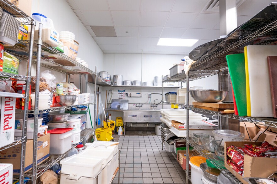 More Photos Of 142-146 E Main St, Ilion Specialty For Sale