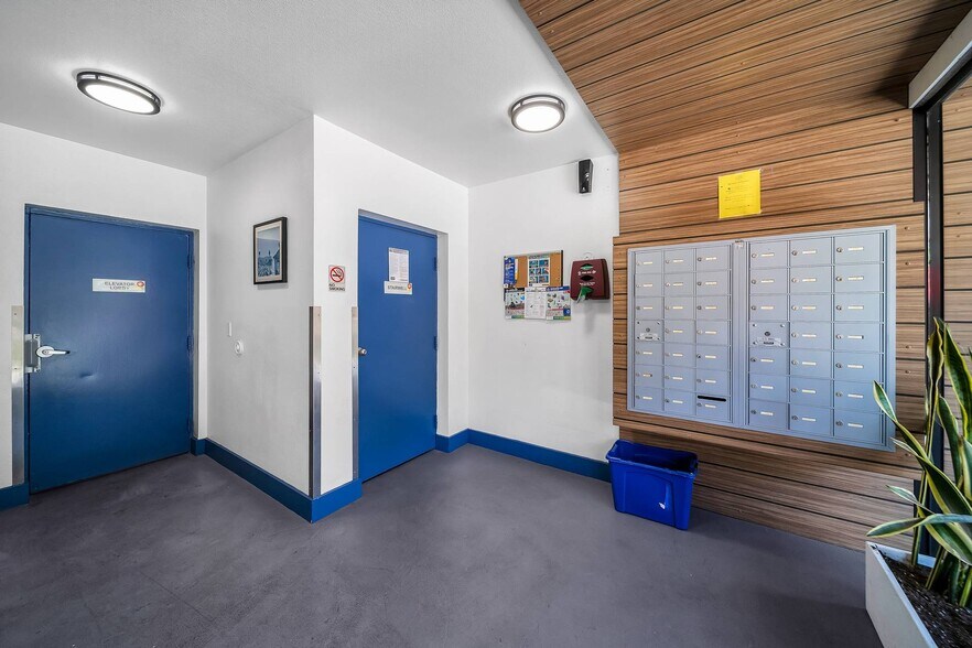 More Photos Of 1320 N Sycamore Ave, Los Angeles Apartments For Sale