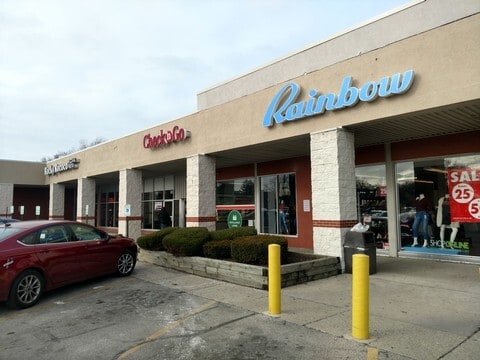 More Photos Of 7600-7610 W Capitol Dr, Milwaukee Unknown For Lease