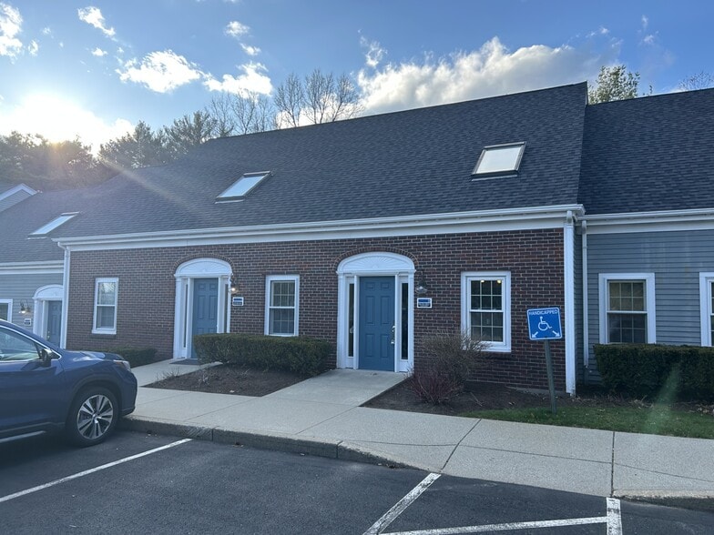 Primary Photo Of 475 School St, Marshfield Medical For Lease