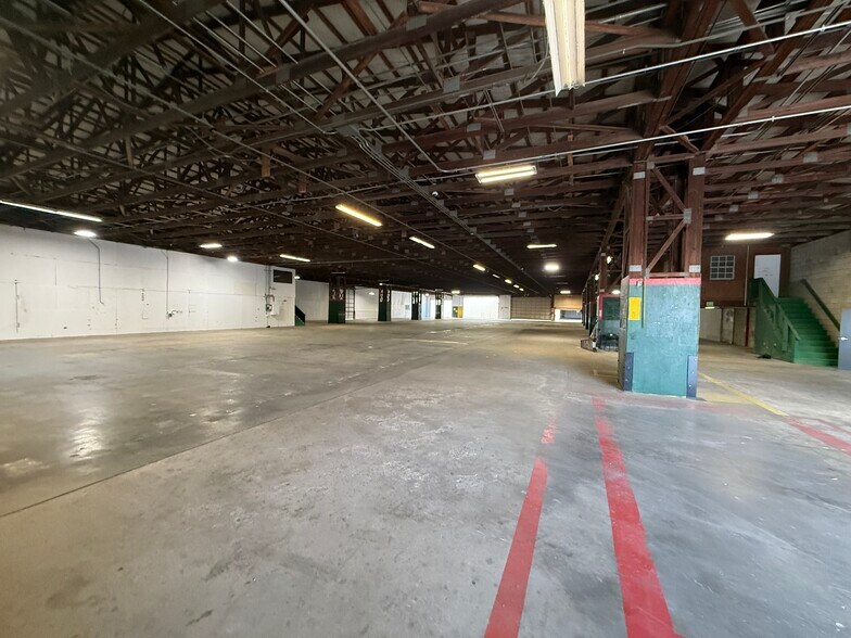 More Photos Of 3812 Cook Blvd, Chesapeake Manufacturing For Lease