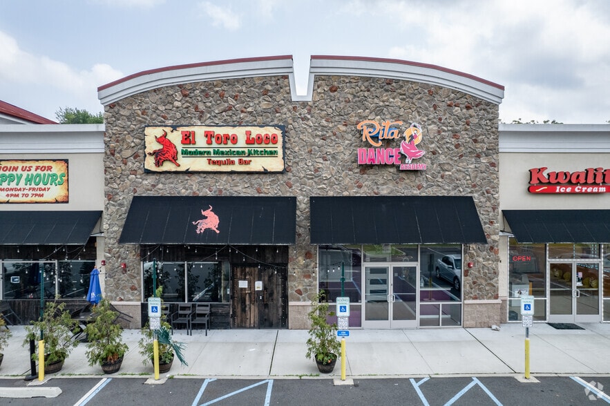 More Photos Of 3000-3046 Route 27, Franklin Park Unknown For Lease