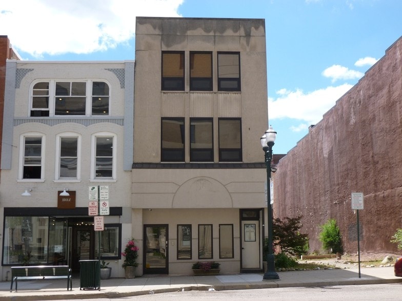 More Photos Of 35 N Saginaw St, Pontiac Storefront Retail Residential For Sale