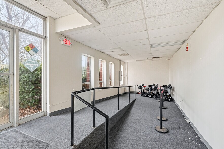 More Photos Of 950 Colwell Ln, Conshohocken Warehouse For Lease
